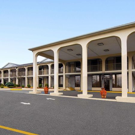 Days Inn By Wyndham Columbia Kentucky Esterno foto