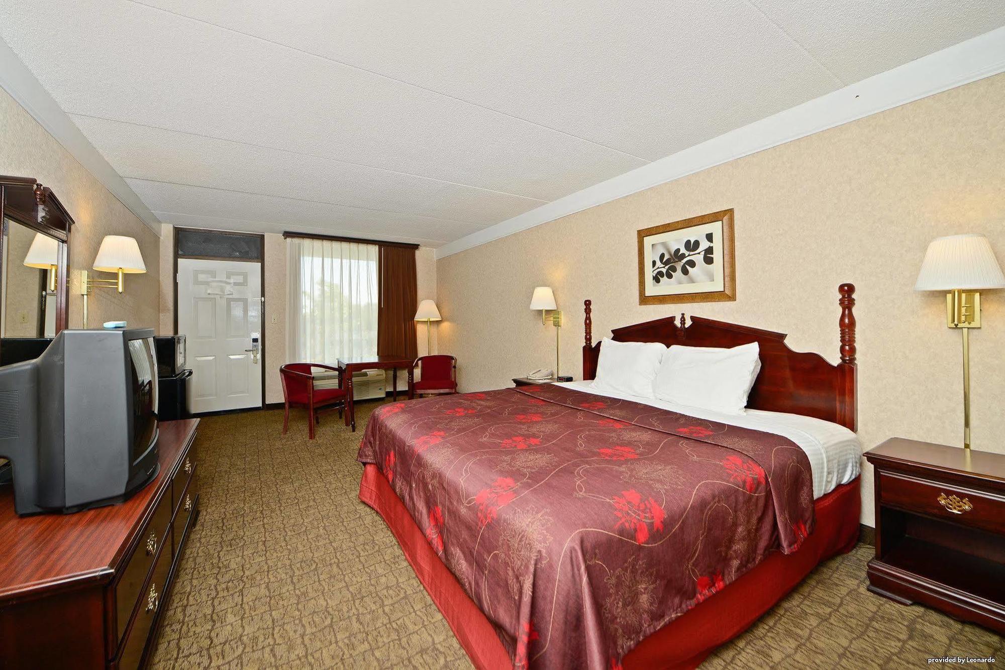 Days Inn By Wyndham Columbia Kentucky Esterno foto
