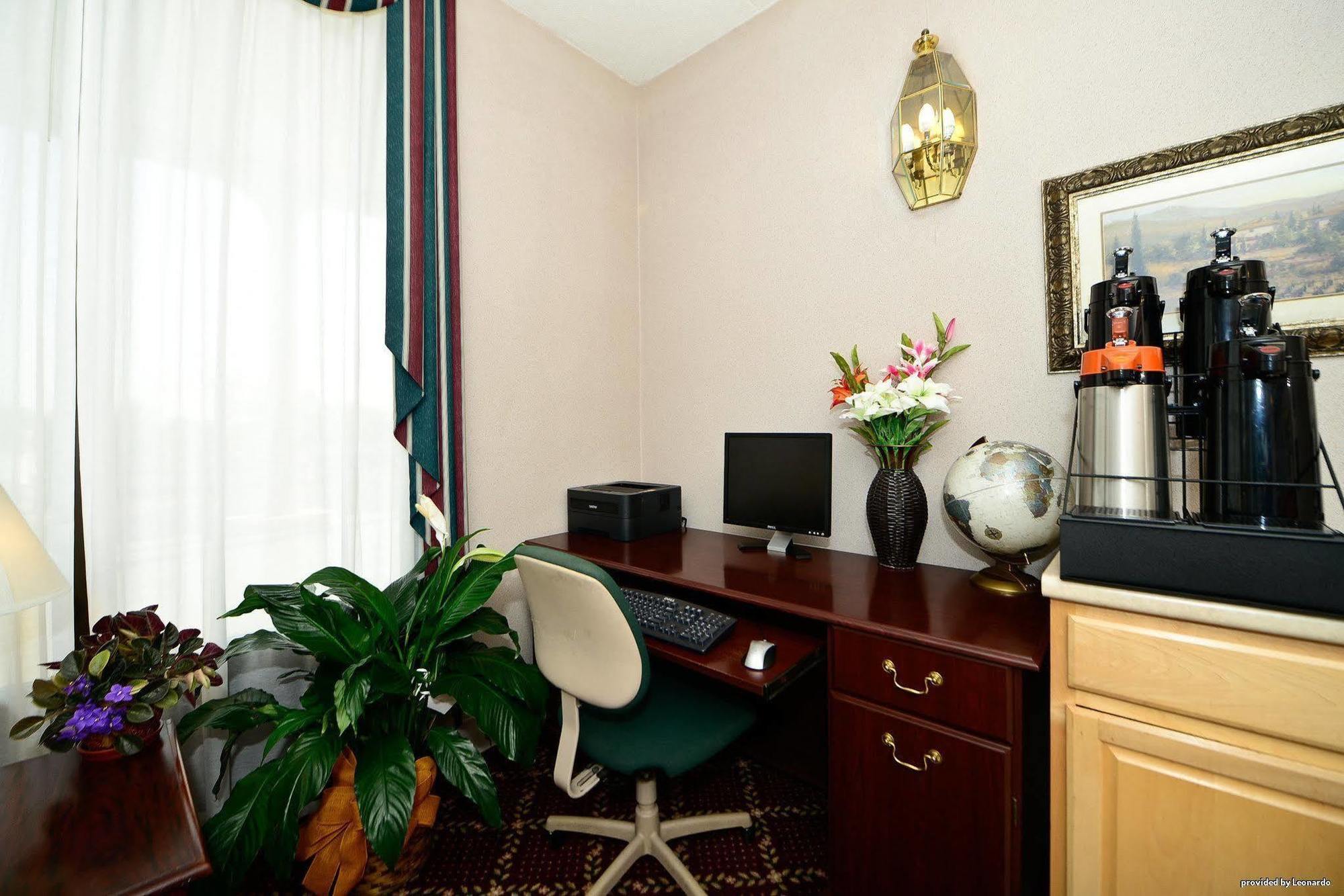 Days Inn By Wyndham Columbia Kentucky Esterno foto
